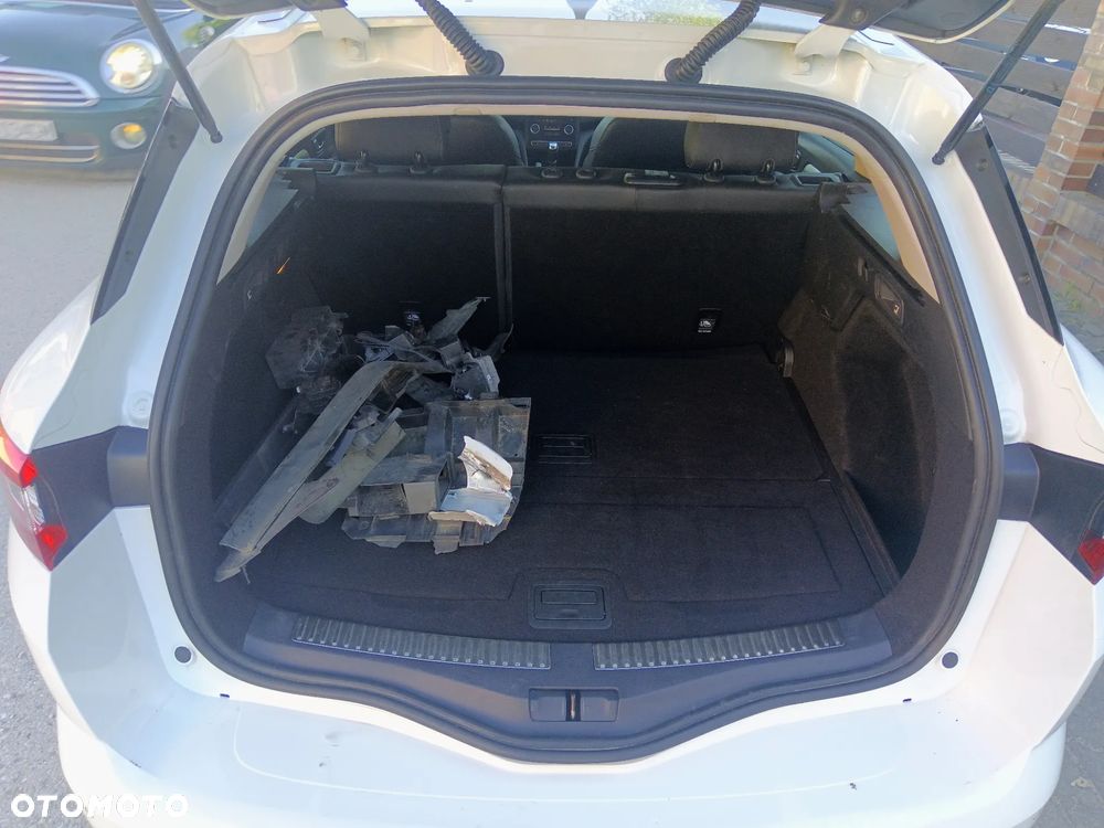Renault Megane ENERGY TCe 115 LIMITED - 9