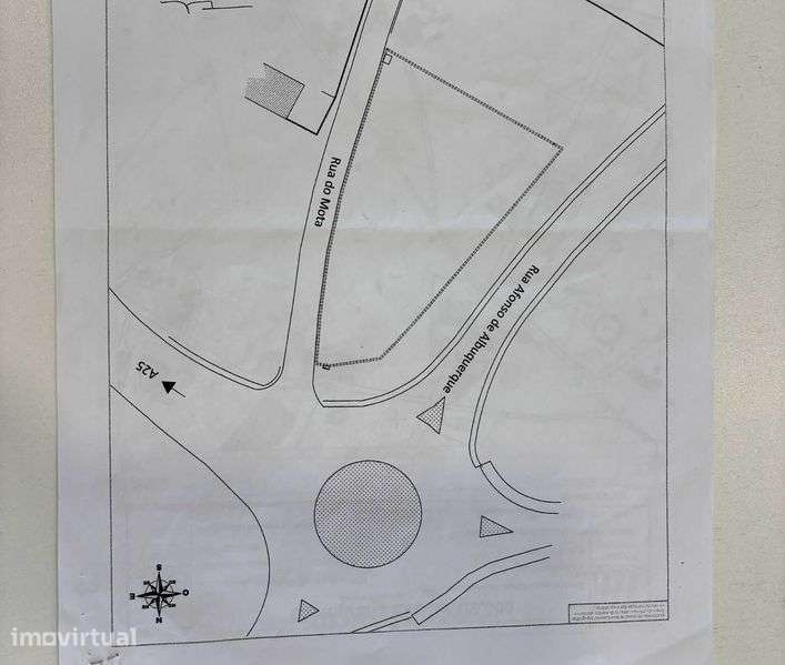 Terreno em Solo Urbanizado plano para 3 Moradias - Grande imagem: 2/5