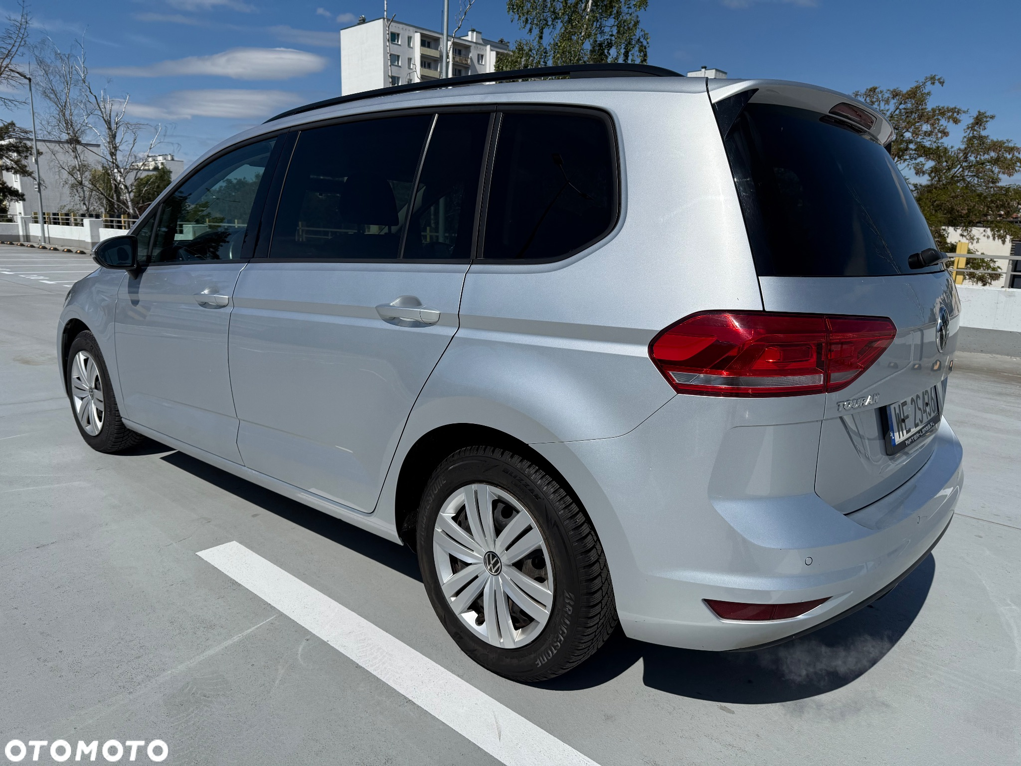 Volkswagen Touran 1.5 TSI EVO Trendline DSG - 4