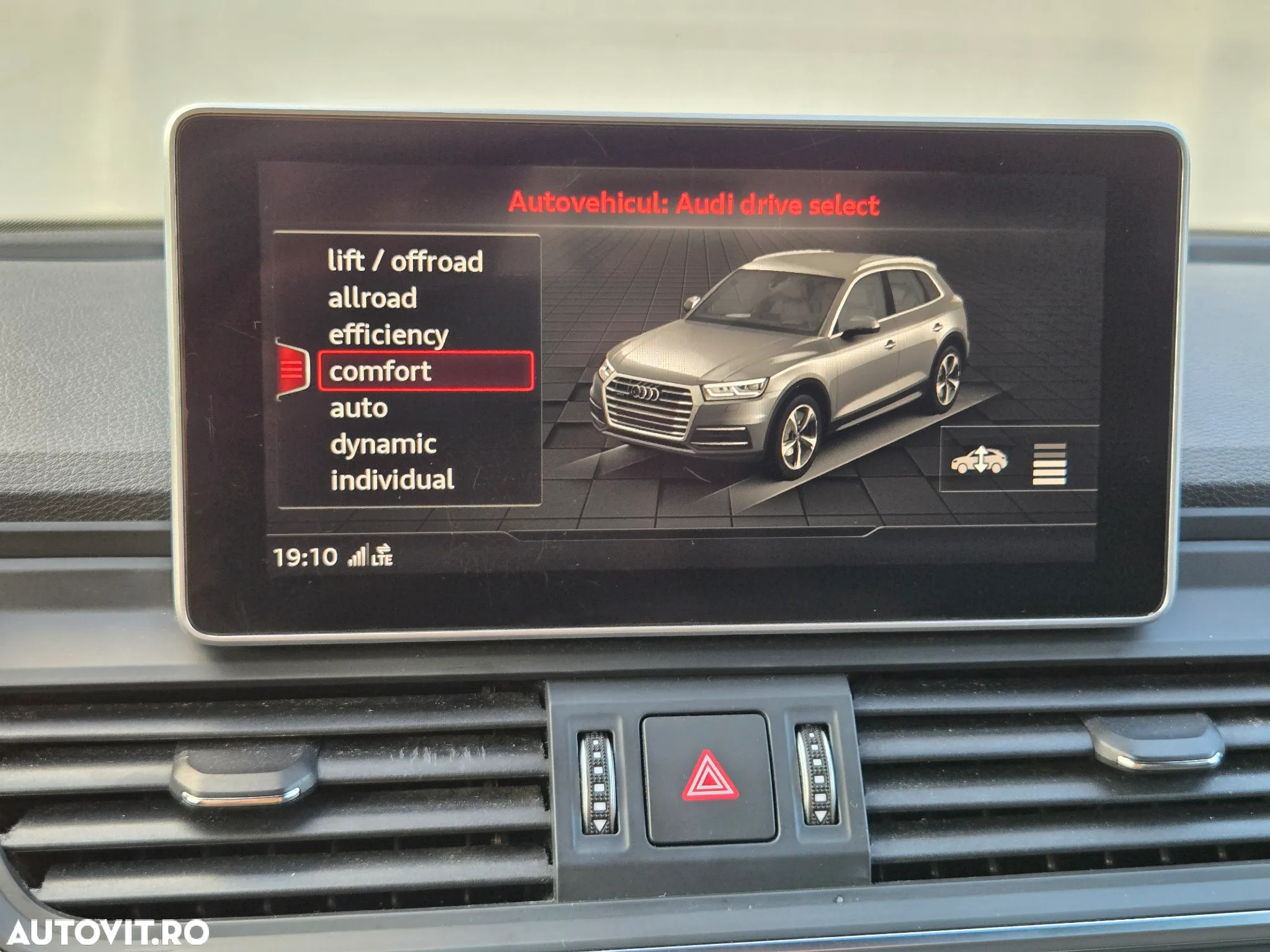 Audi Q5 2.0 40 TDI quattro S tronic Sport - 12