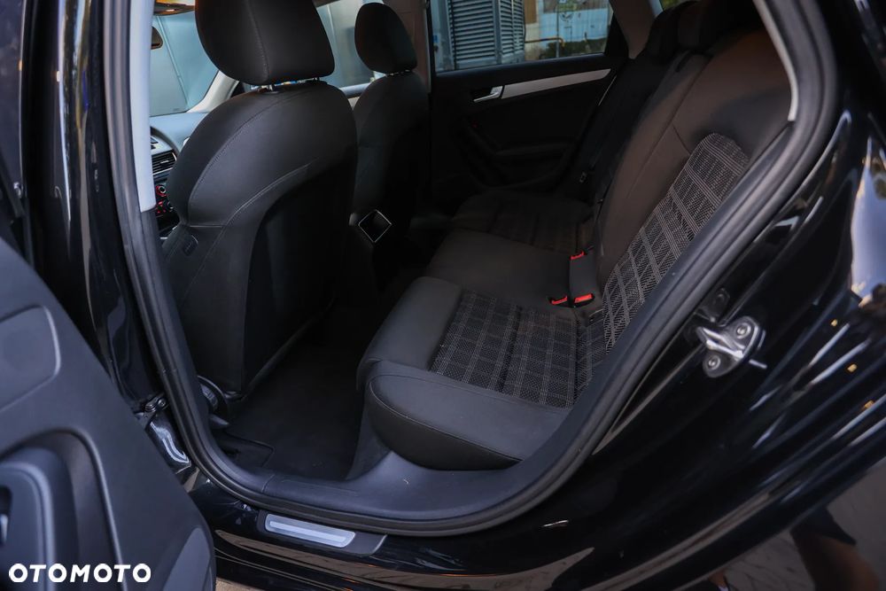Audi A4 Avant 2.0 TDI DPF Ambition - 16
