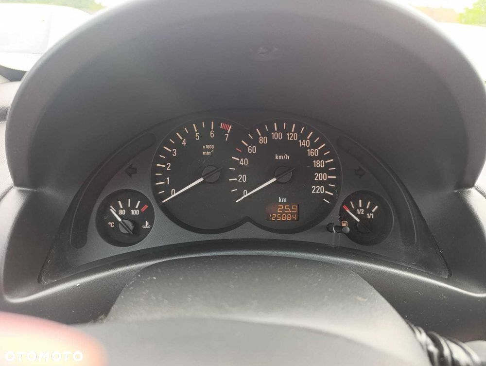 Opel Corsa - 7