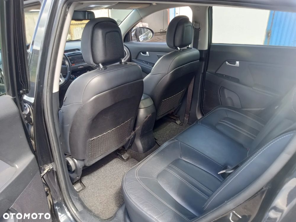 Kia Sportage 1.7 CRDI Business Line M 2WD - 13