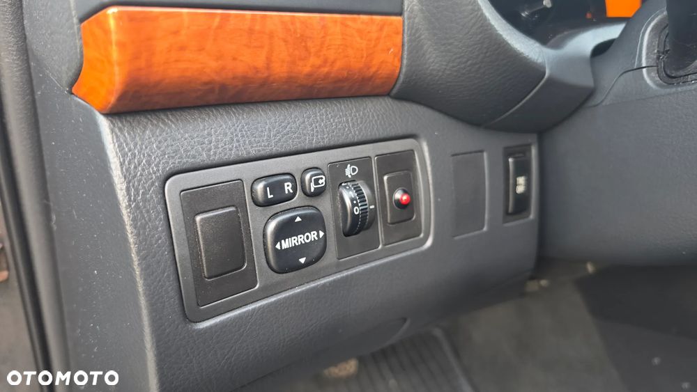 Toyota Avensis 2.0 D-4D Sol - 18