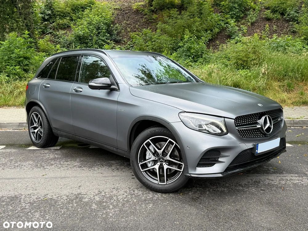 Mercedes-Benz GLC - 1
