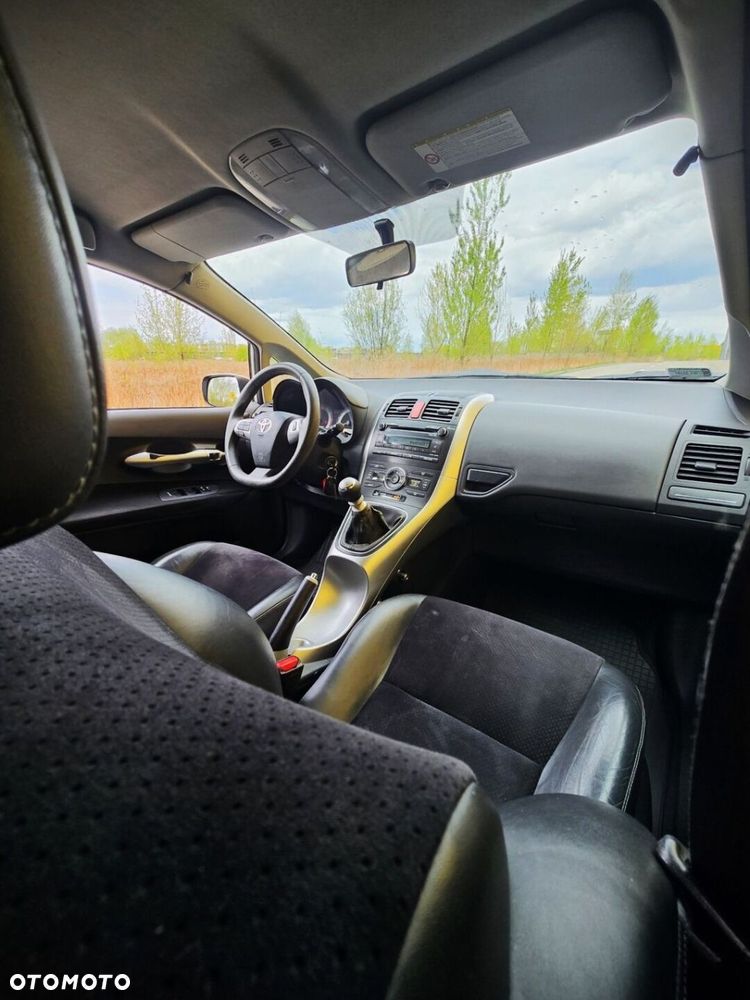 Toyota Auris 1.6 Dynamic - 16