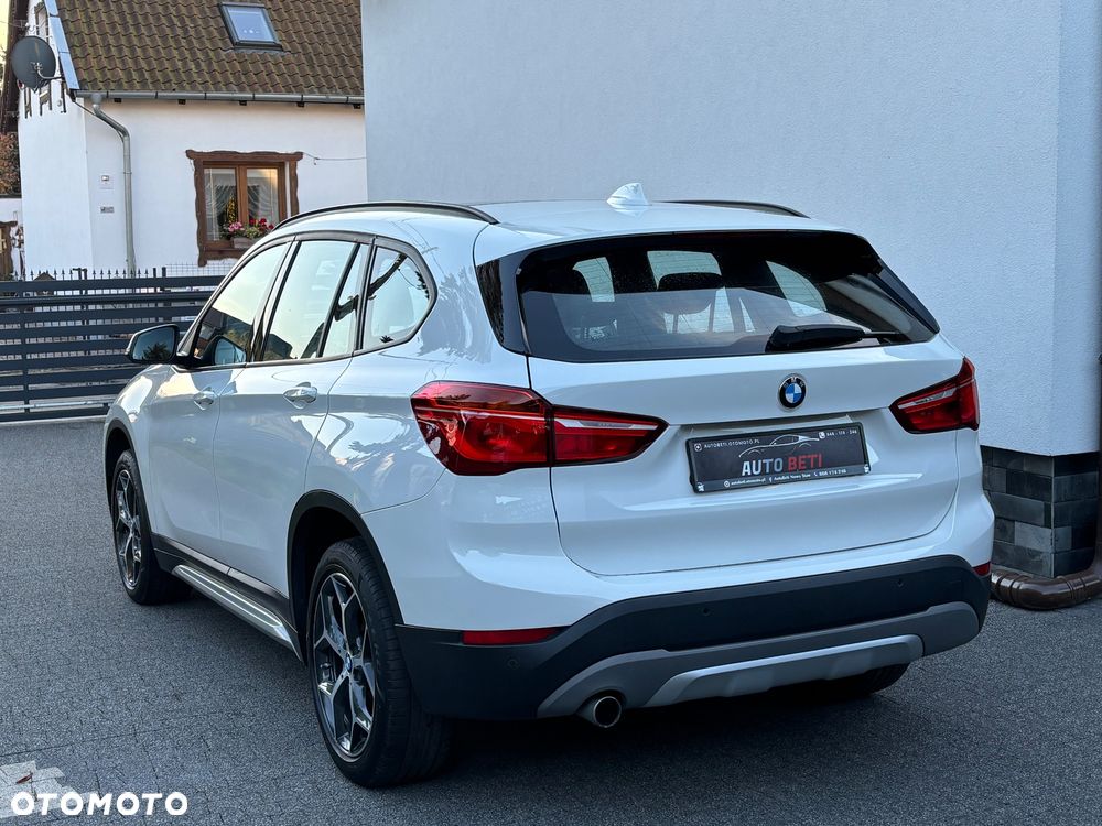 BMW X1 sDrive18d xLine - 21