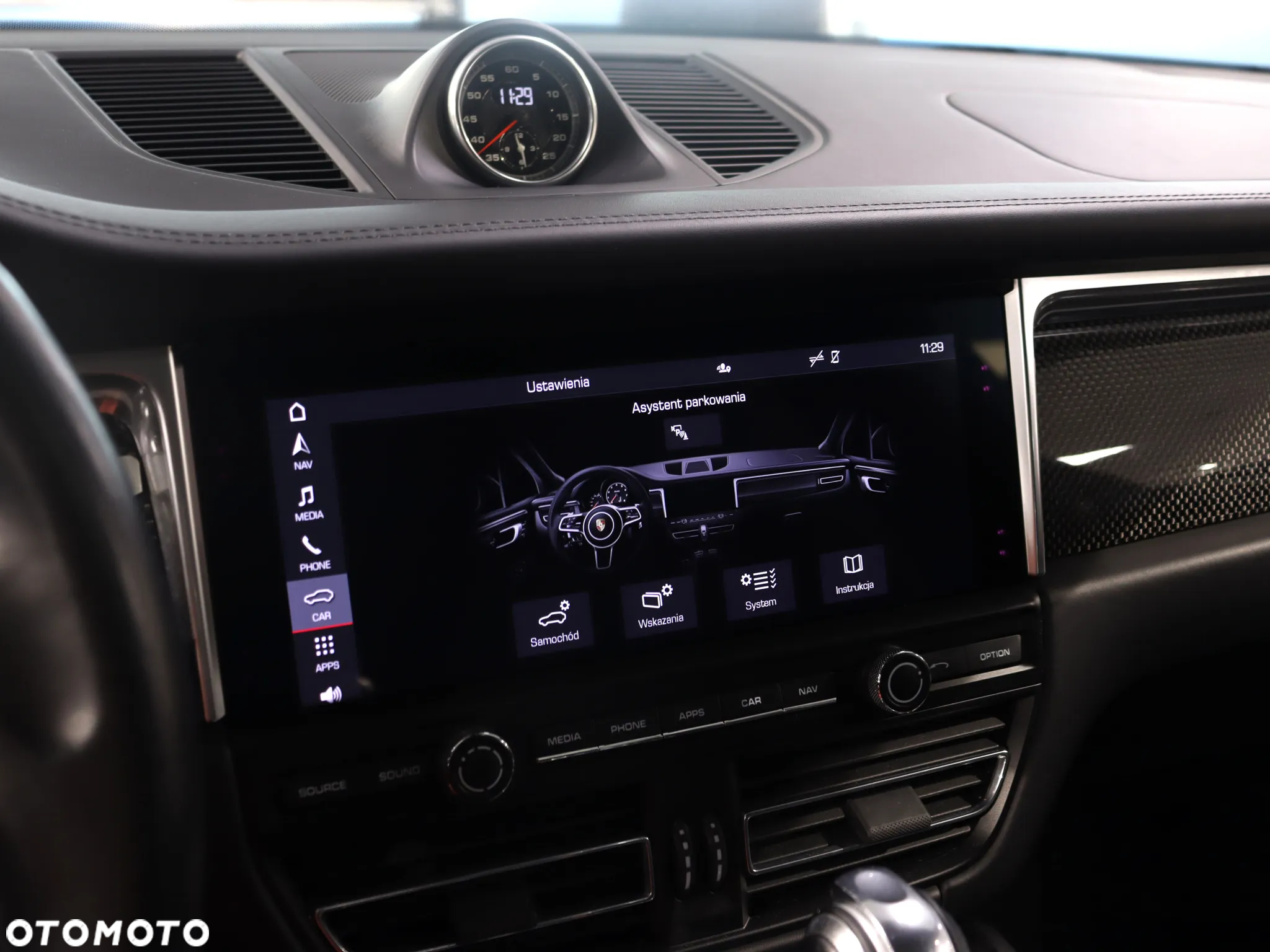 Porsche Macan Turbo - 27