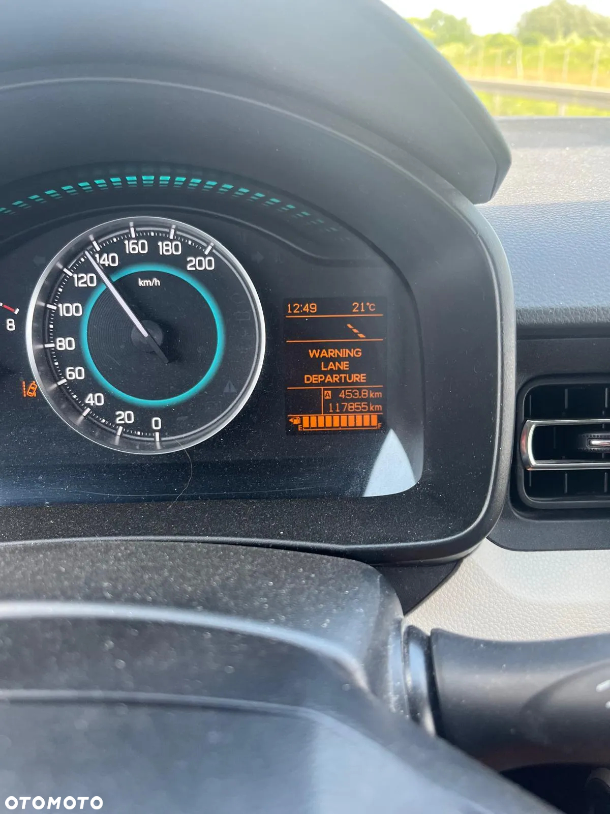 Suzuki Ignis - 31
