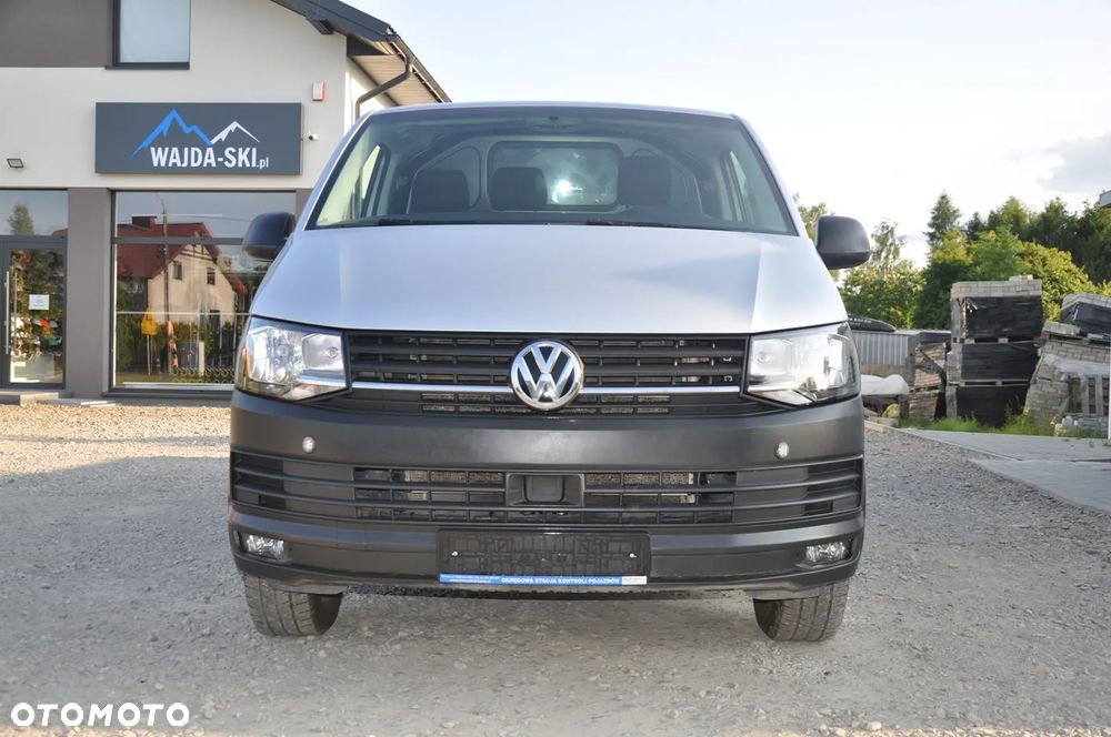 Volkswagen Transporter - 16