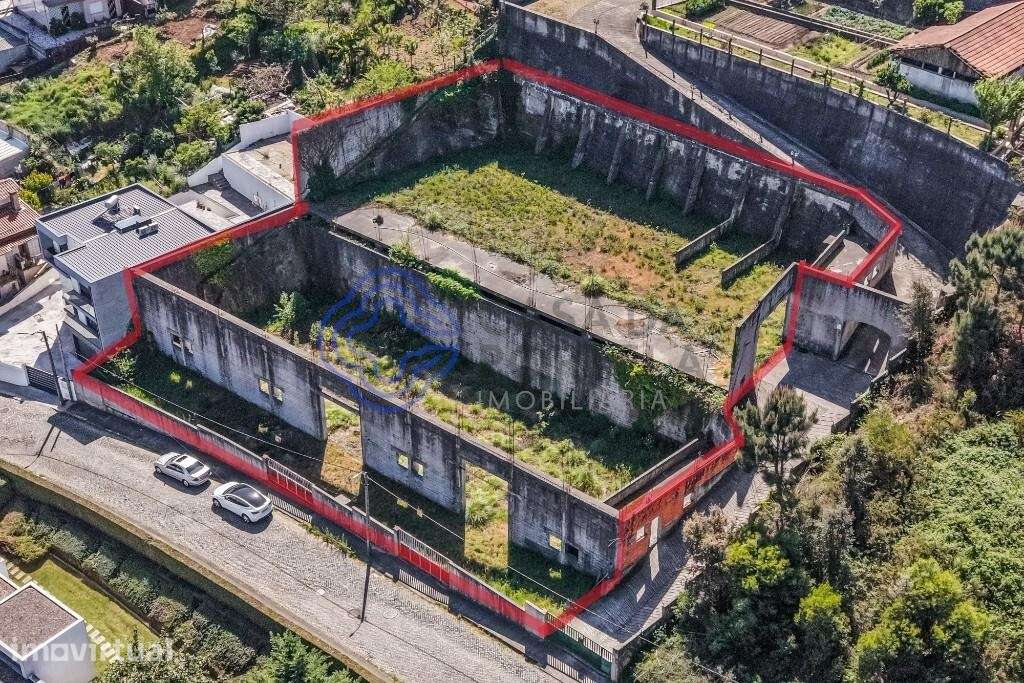 Terreno em São Pedro Cova para Construção - Grande imagem: 2/24