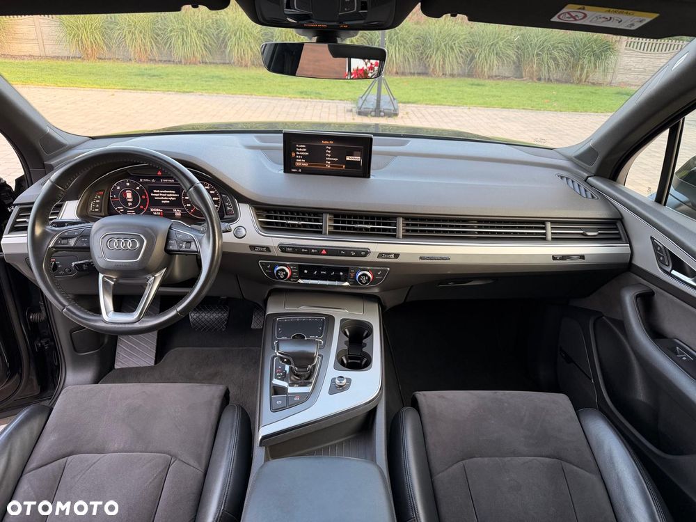 Audi Q7 - 7