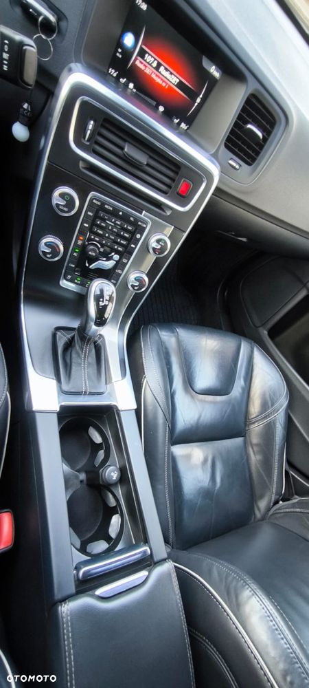 Volvo S60 T5 Geartronic RDesign - 27