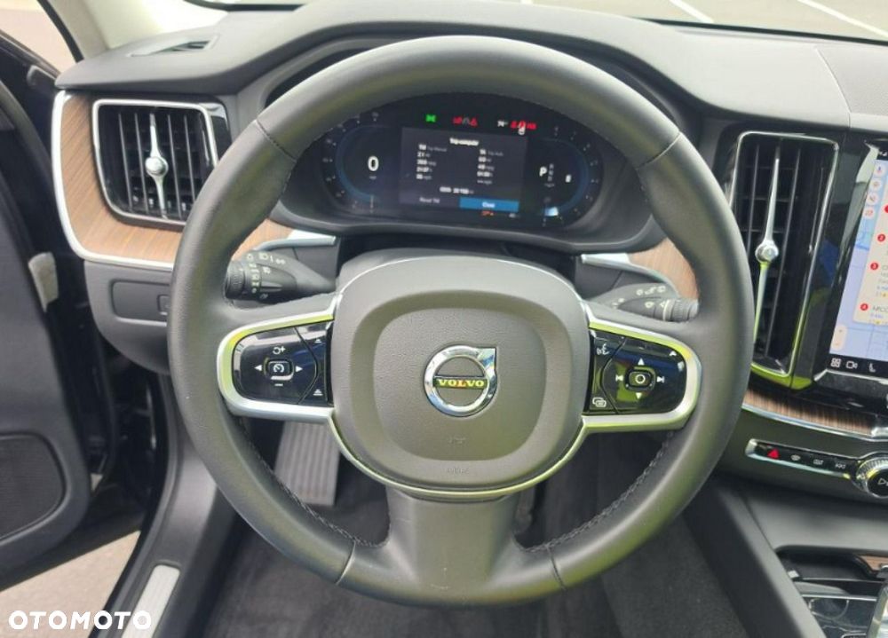 Volvo XC 60 B5 B AWD Plus Bright - 8