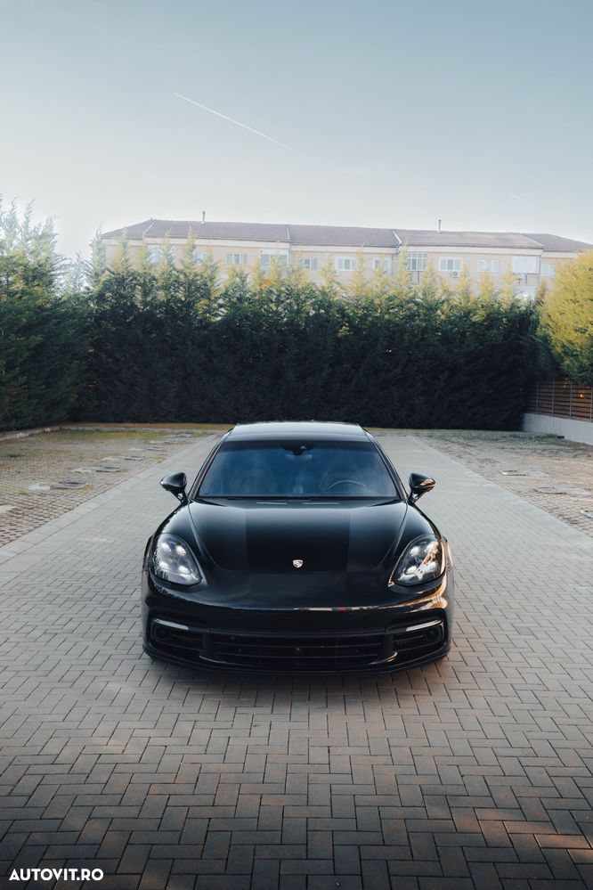 Porsche Panamera 4S - 1