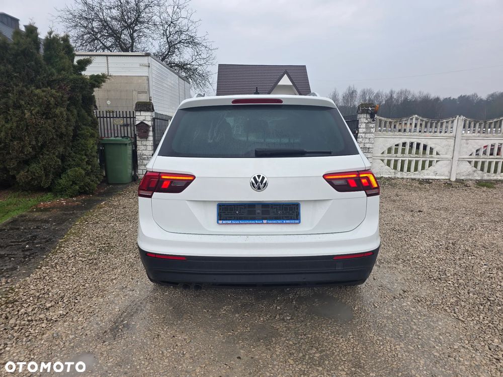 Volkswagen Tiguan - 14