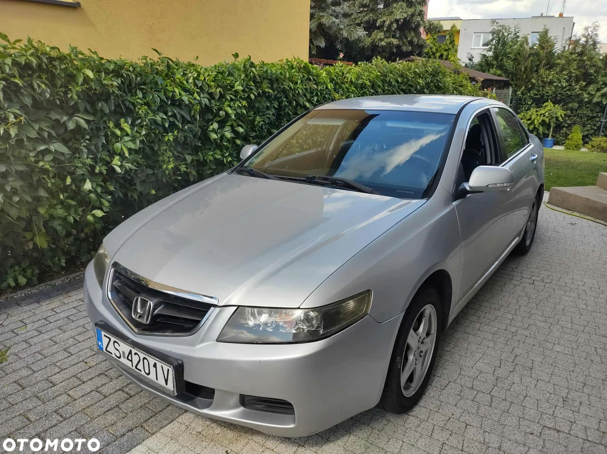 Honda Accord 2.0 Comfort - 2
