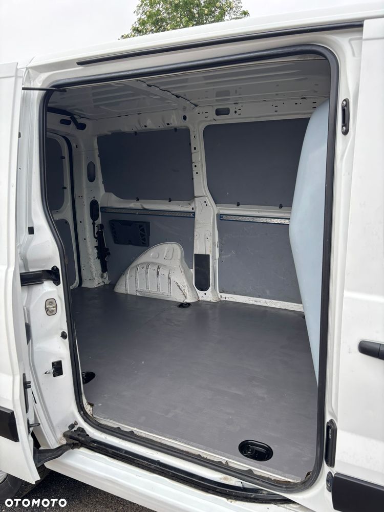 Peugeot EXPERT - 8