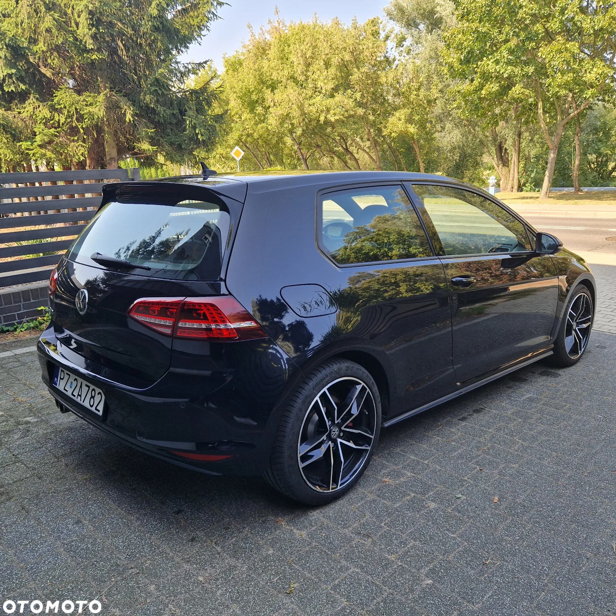 Volkswagen Golf VII 2.0 TDI BMT GTD DSG - 9