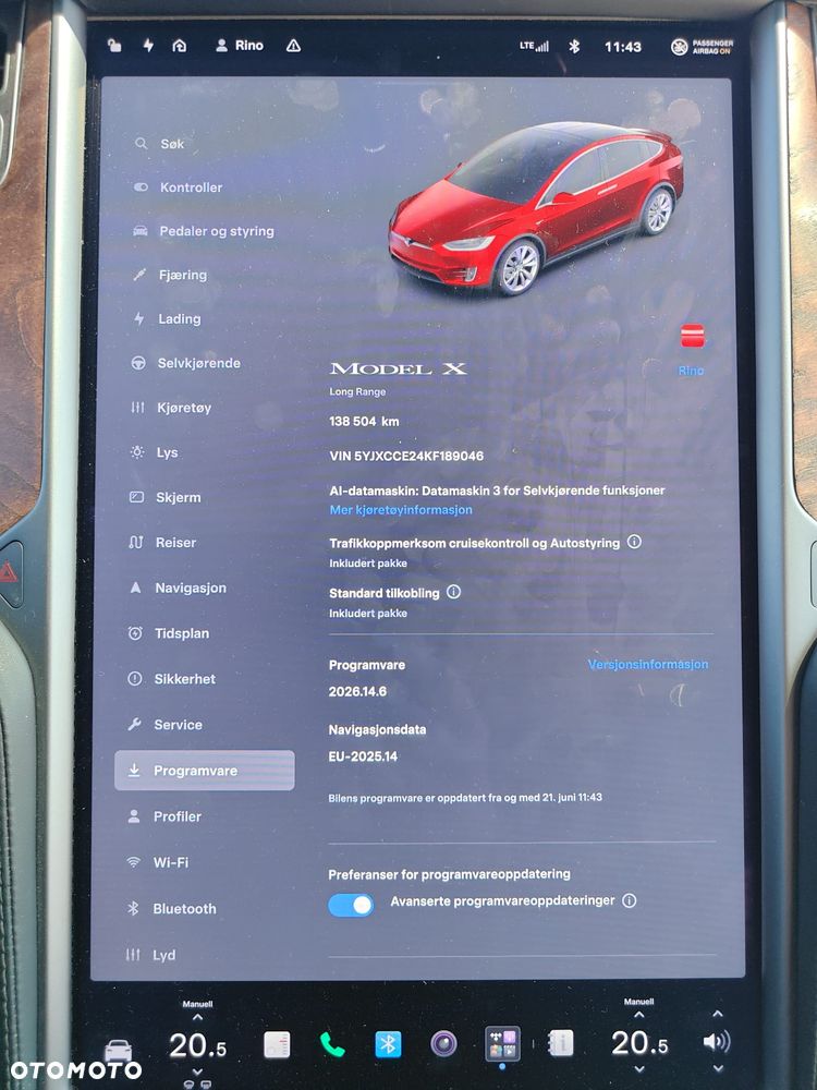 Tesla Model X - 28
