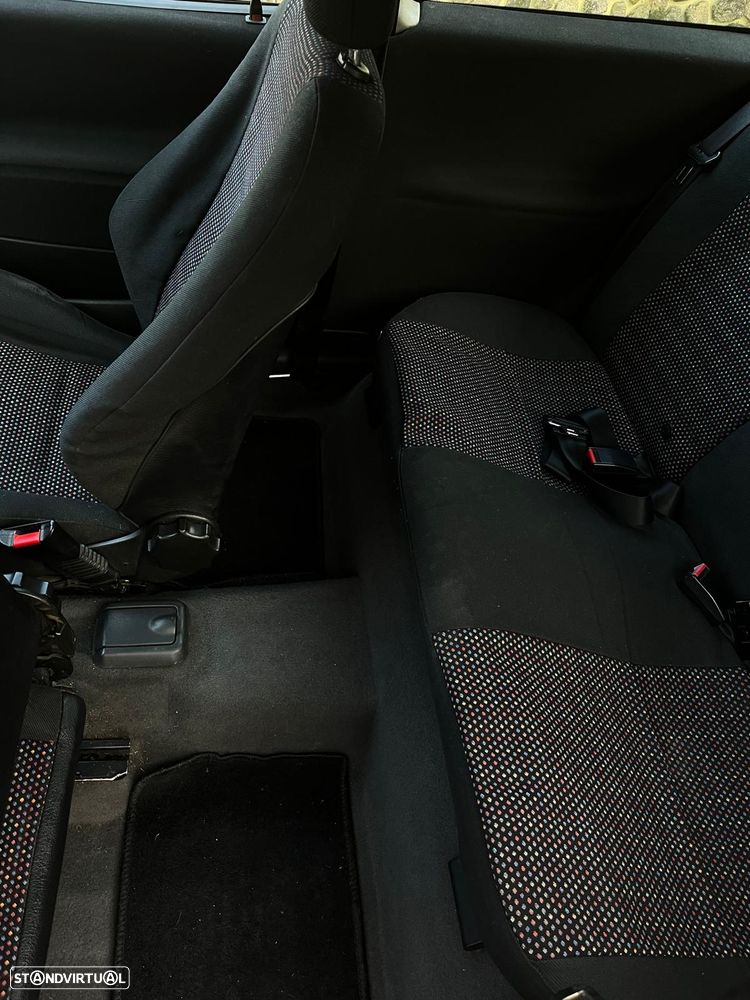 Opel Corsa 1.5 TD Sport - 8