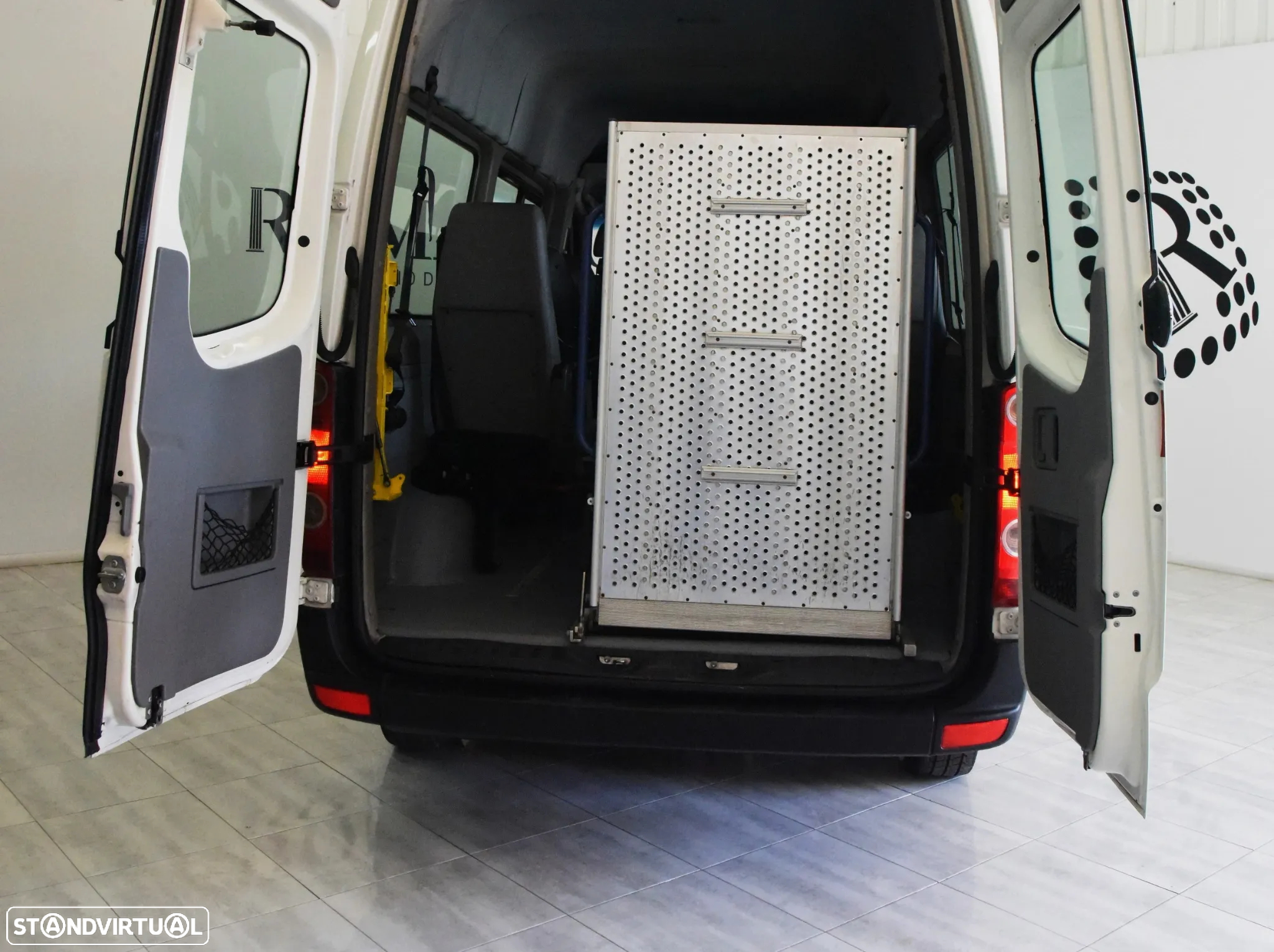 VW Crafter 35 2.5 TDi 109 CD Longa - 8