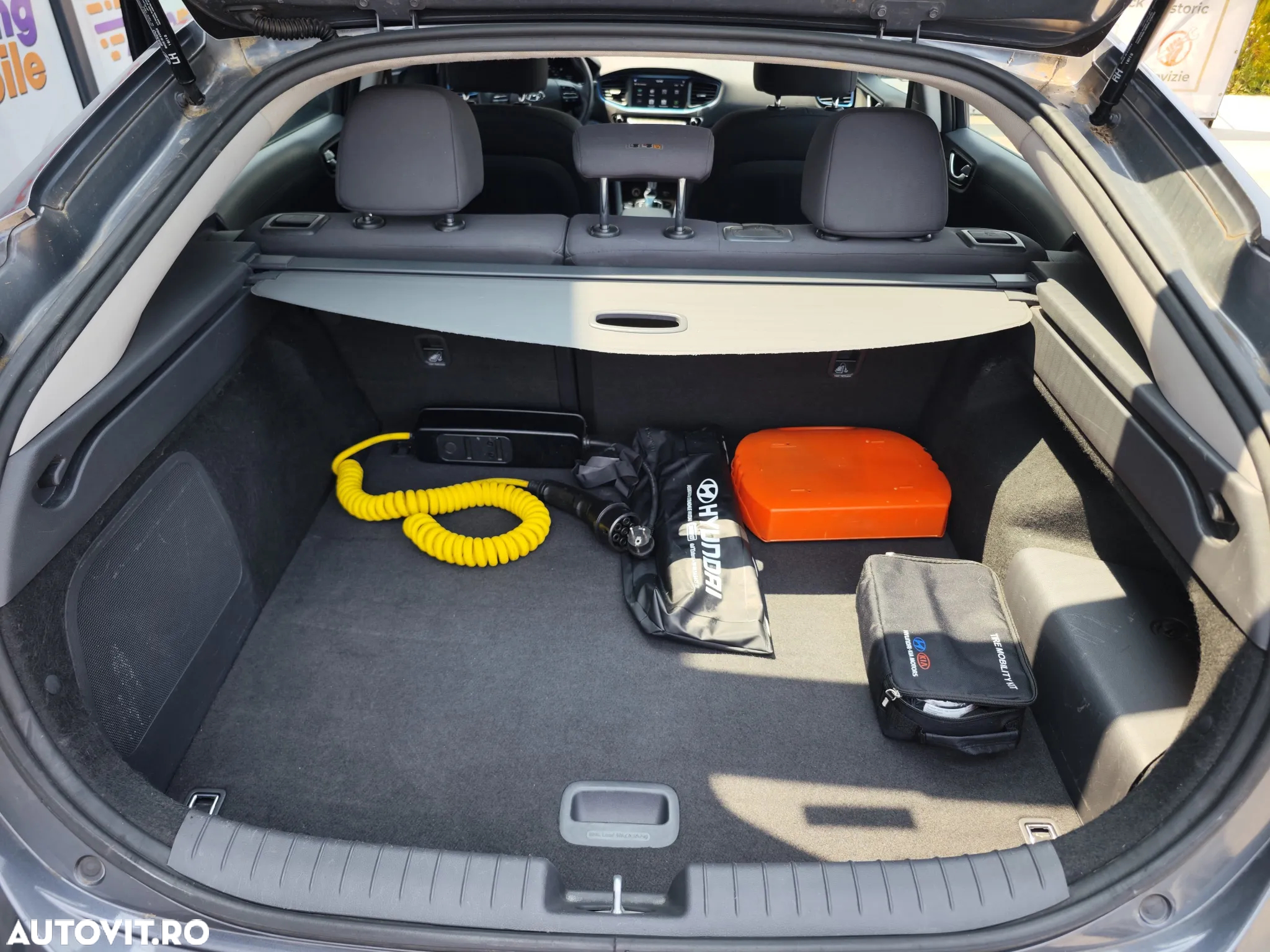 Hyundai IONIQ - 25