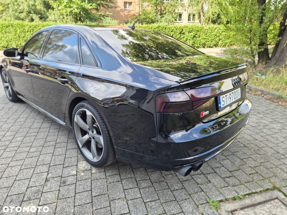 Audi A8 - 8