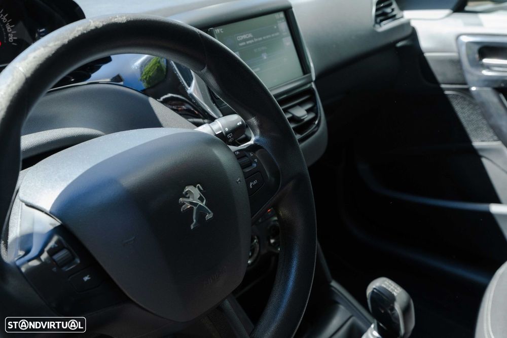 Peugeot 208 1.2 PureTech Active - 14