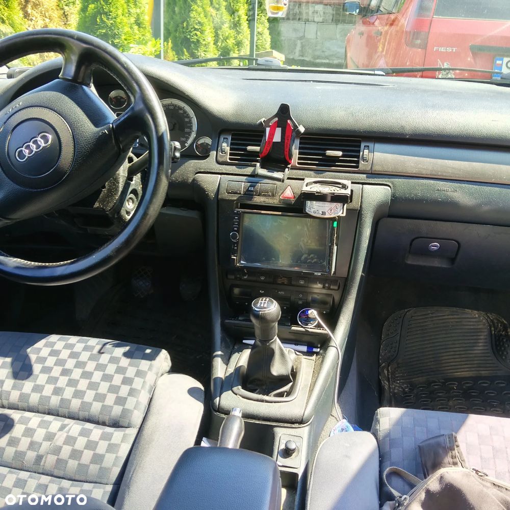 Audi A6 Limousine 2.4 - 14