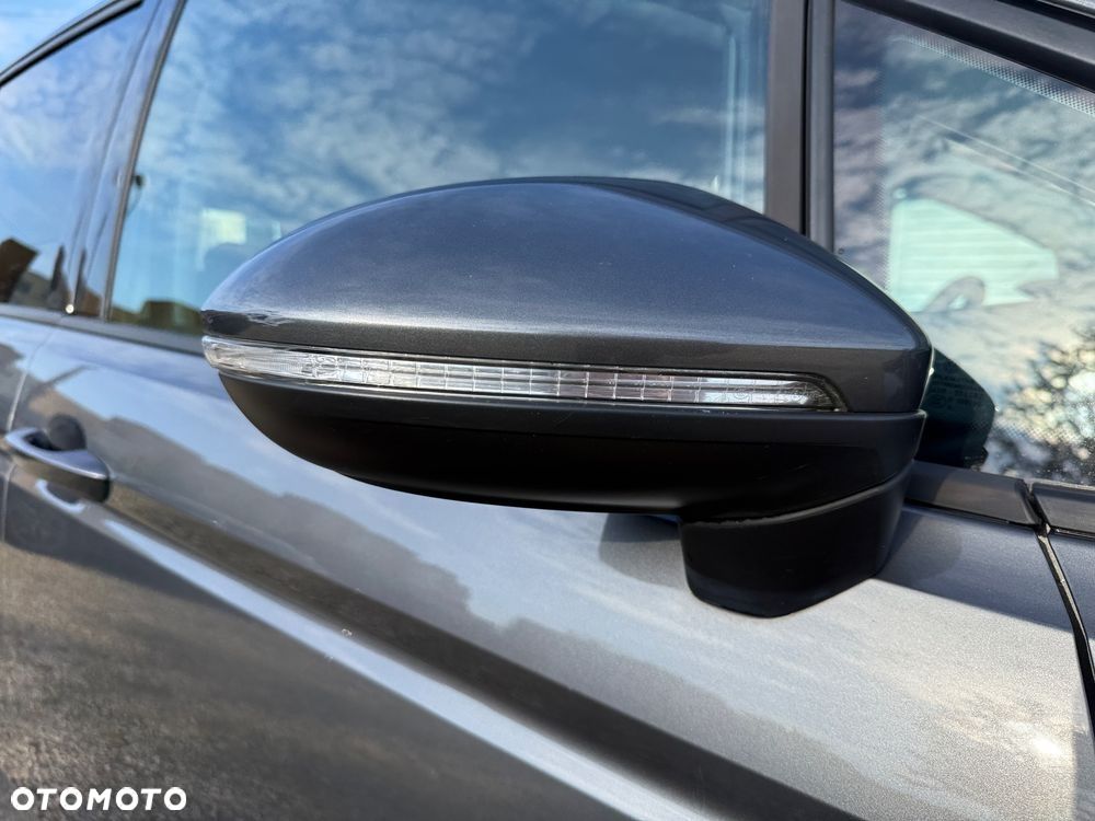 Volkswagen Touran 1.4 TSI (BlueMotion Technology) DSG Comfortline - 10