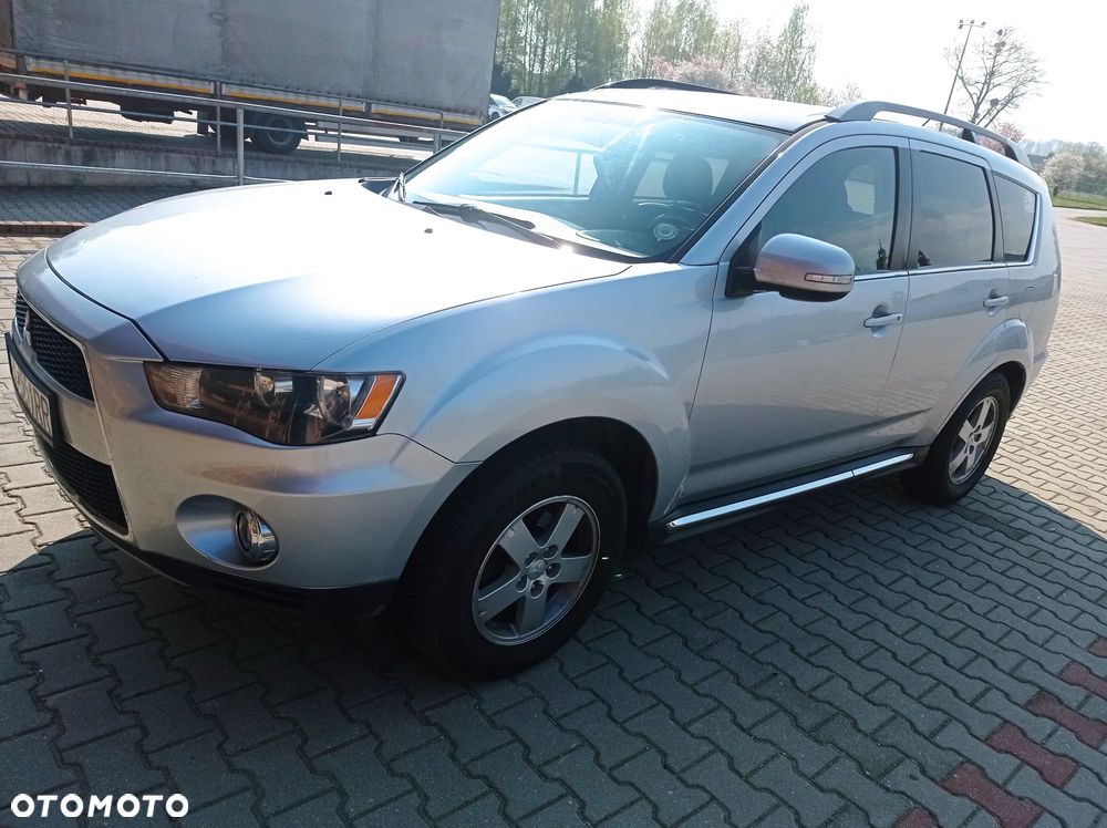 Mitsubishi Outlander 2.0 Intense NAVI 2WD EU5 - 1