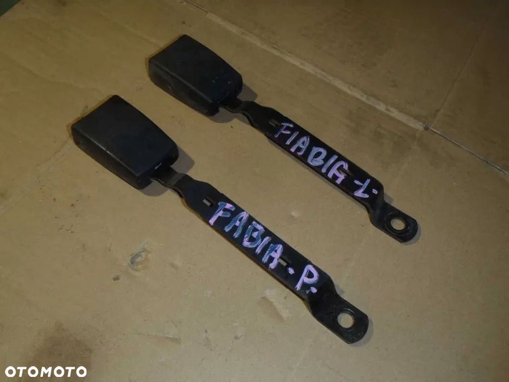 zapięcie zaczep zapinka klamra pasa bezpieczeństwa audi tt fabia - 7