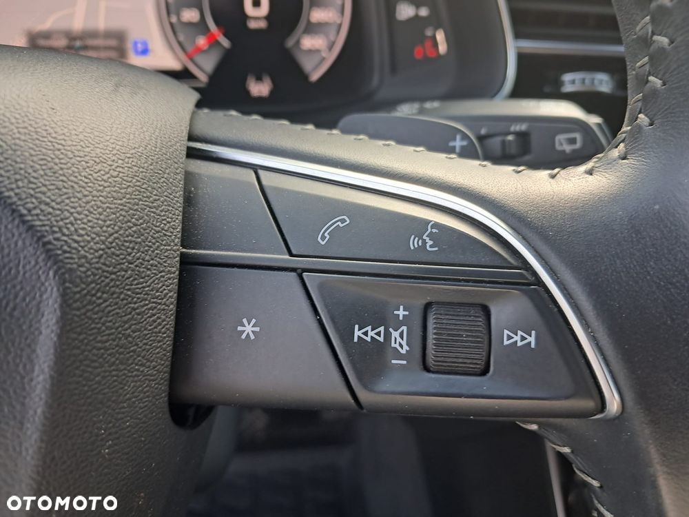 Audi Q8 55 TFSI quattro tiptronic - 25