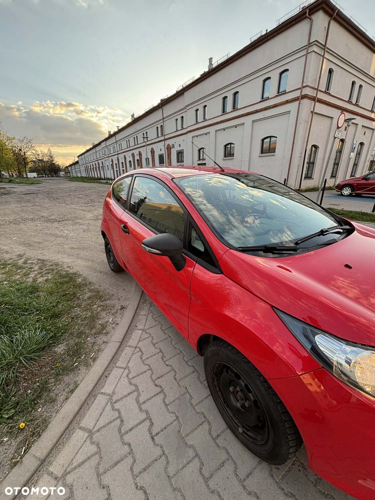 Ford Fiesta 1.3 Ambiente - 4