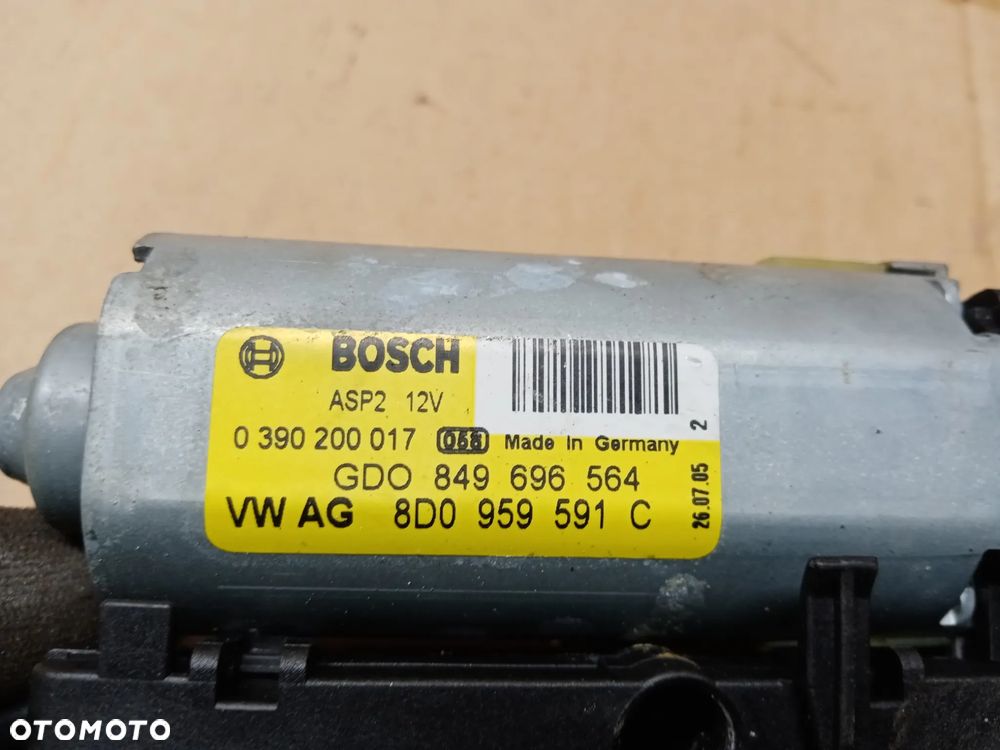 Silniczek szyberdachu VW Passat B6 8D0959591C - 7