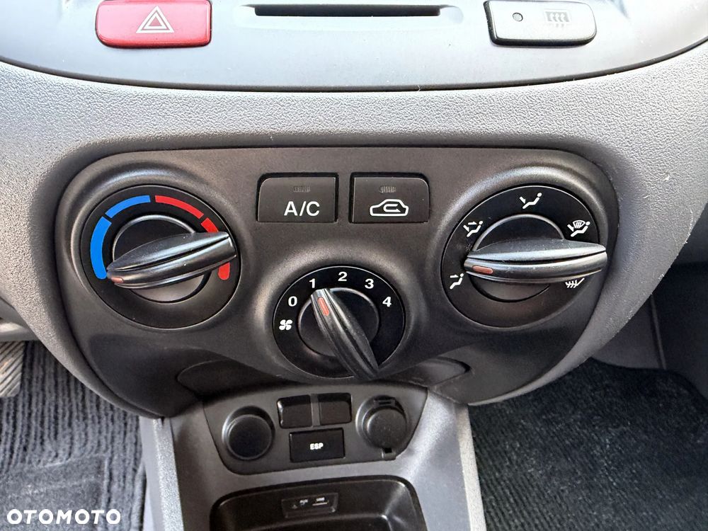 Kia Rio 1.4 Vision - 9