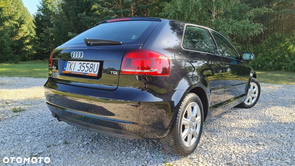 Audi A3 3-drzwiowe 2.0 TDI DPF Ambiente - 2