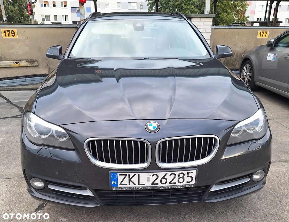 BMW Seria 5 520d xDrive - 5