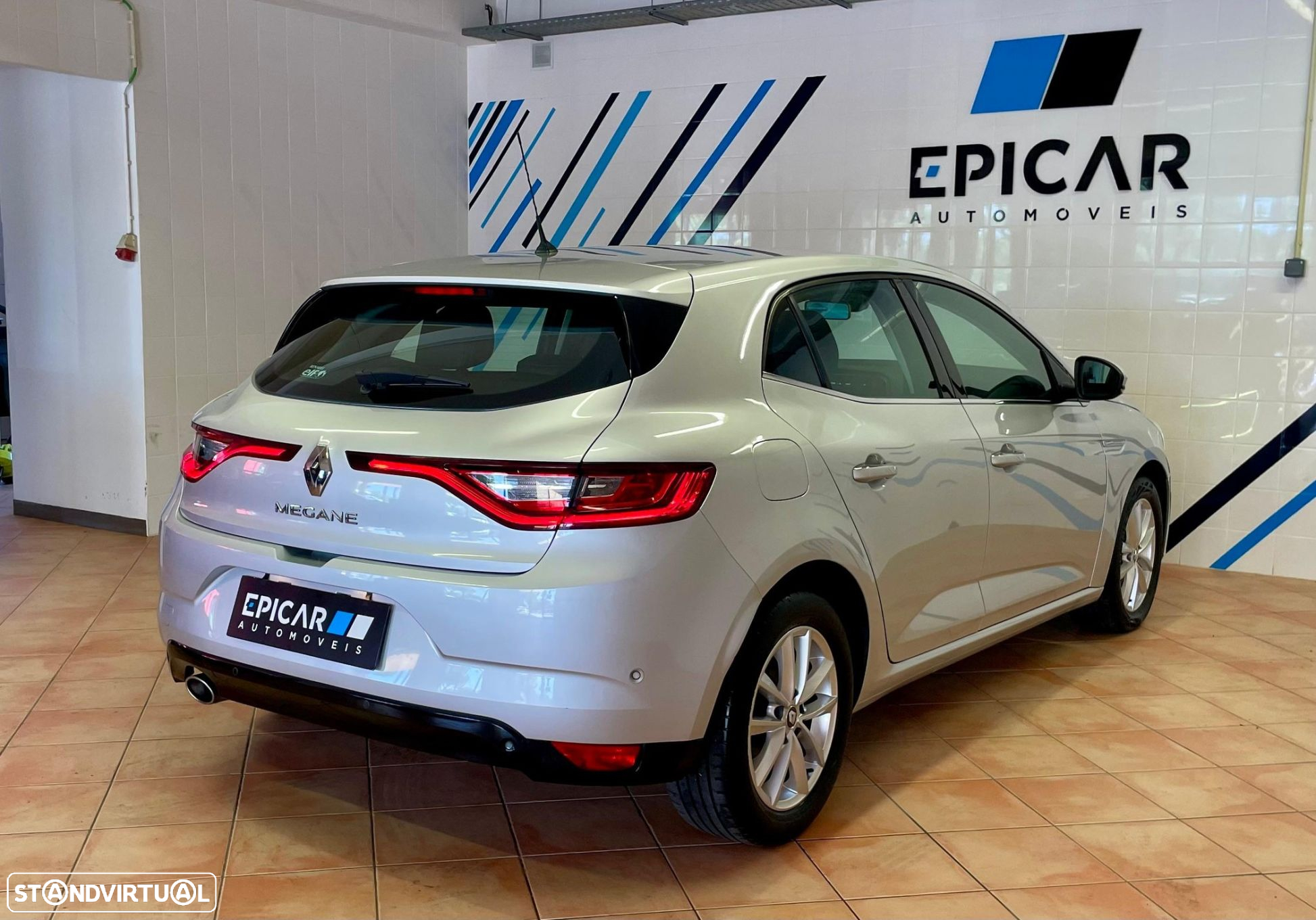 Renault Mégane ENERGY TCe 130 INTENS - 8