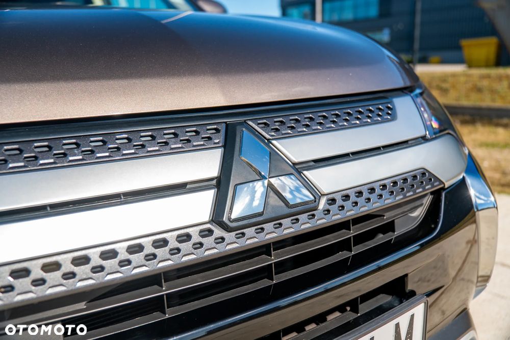 Mitsubishi Outlander 2.0 Intense 2WD CVT - 10