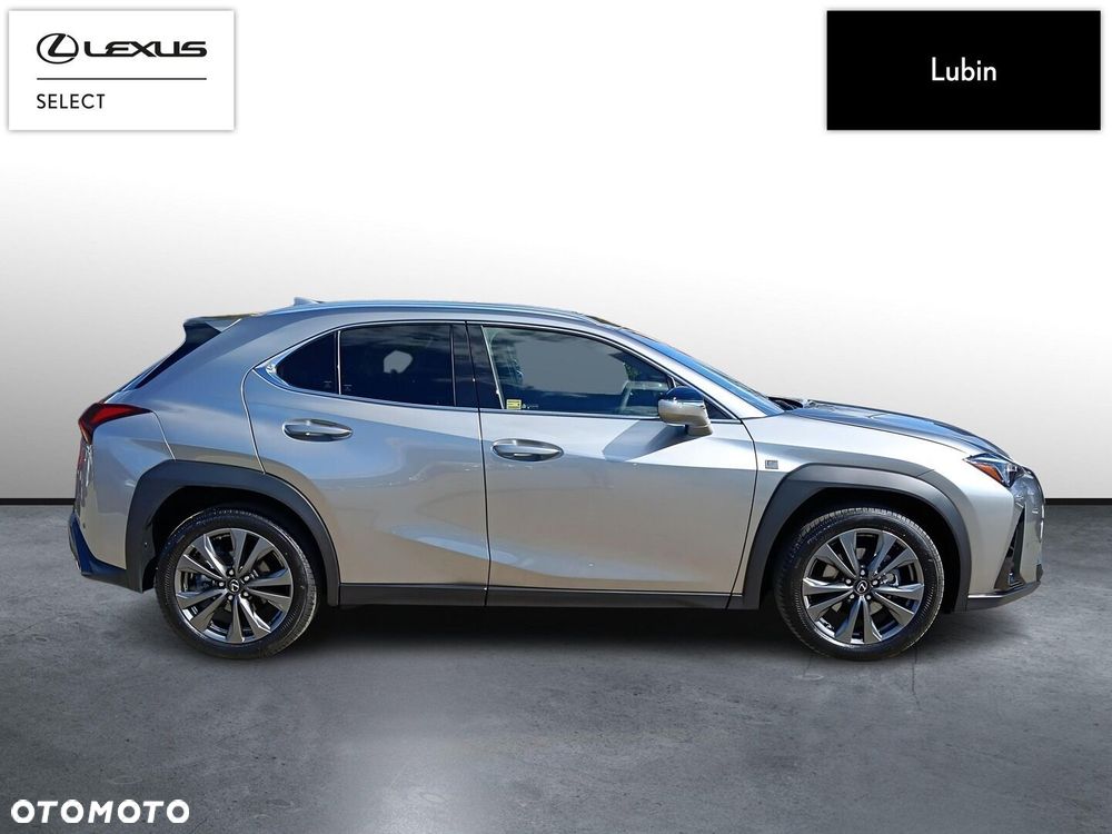 Lexus UX - 6