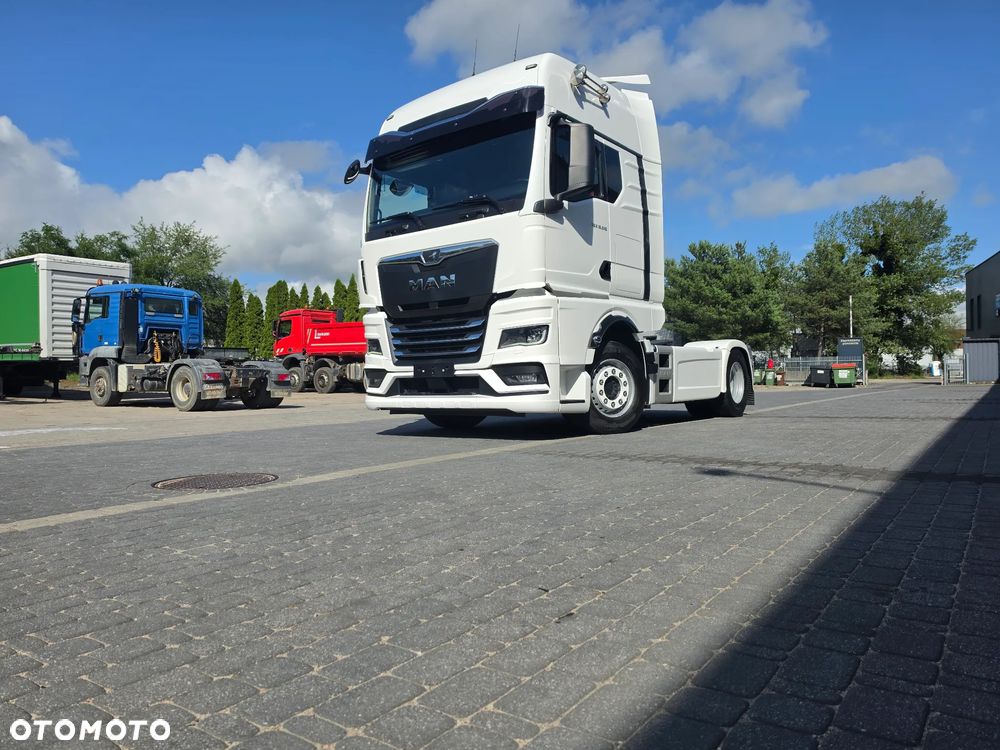 MAN TGX 18.510/ Pierwszy Właściciel /Import Niemcy / Zadbany /Euro 6/ Sobofer / Spojlery miedzy osiowe / 4 poduszki z tyłu / 2 komplety kluczy / - 2