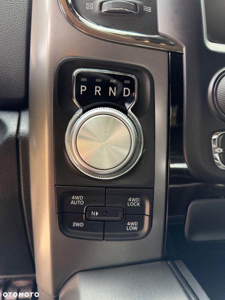 Dodge RAM 5.7 4x4 - 15