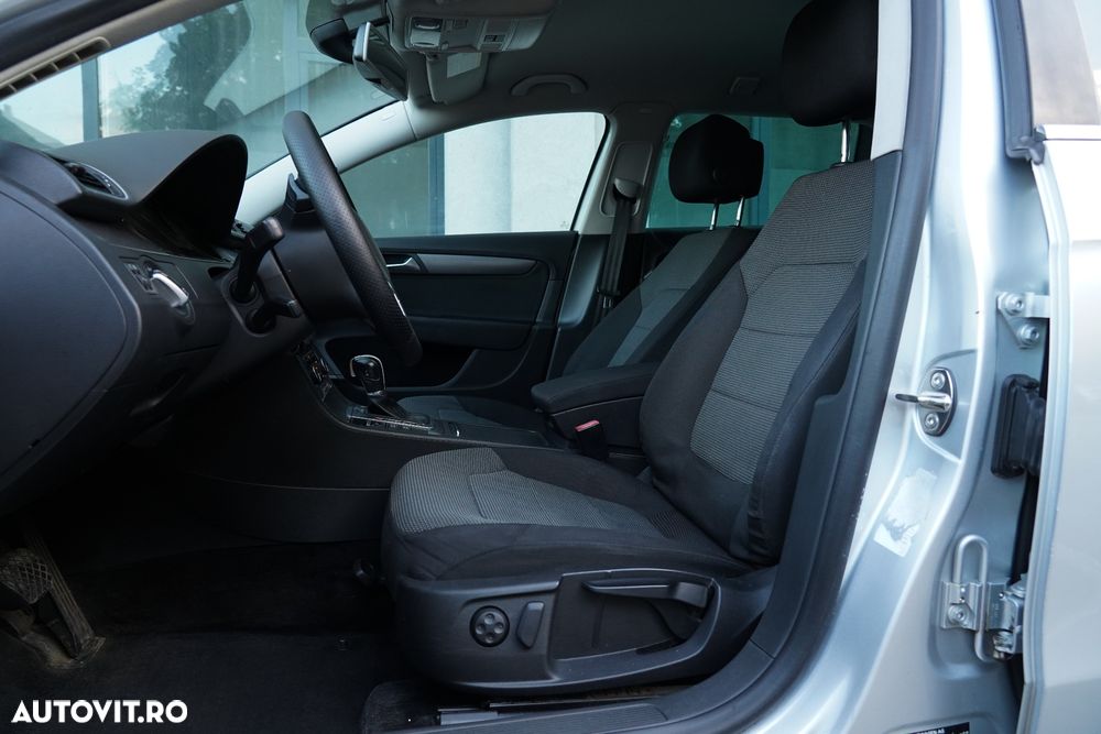 Volkswagen Passat Variant 2.0 Blue TDI DSG SCR Comfortline - 22