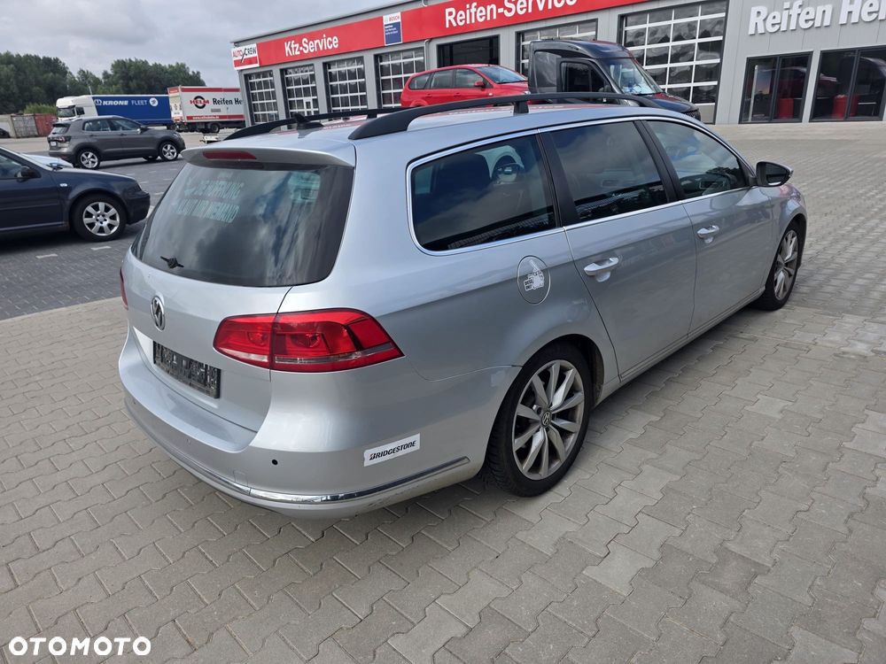 Volkswagen Passat 2.0 Blue TDI DSG SCR Comfortline - 4