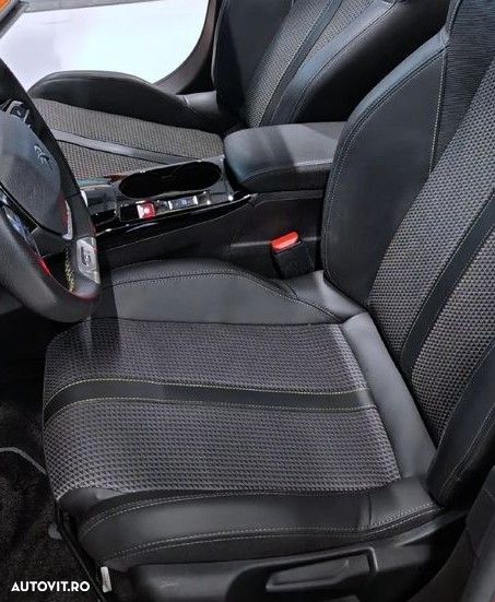 Peugeot 2008 1.2 L PureTech STT EAT8 GT Line - 8