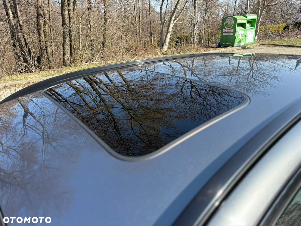 Mercedes-Benz Klasa E 220 d 9G-TRONIC - 18