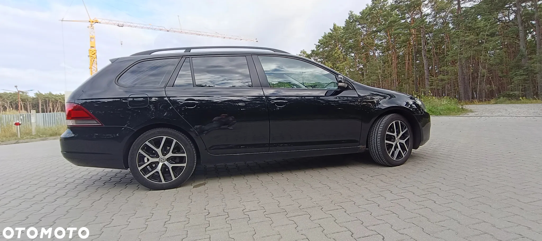 Volkswagen Golf 1.6 TDI DPF Comfortline - 5