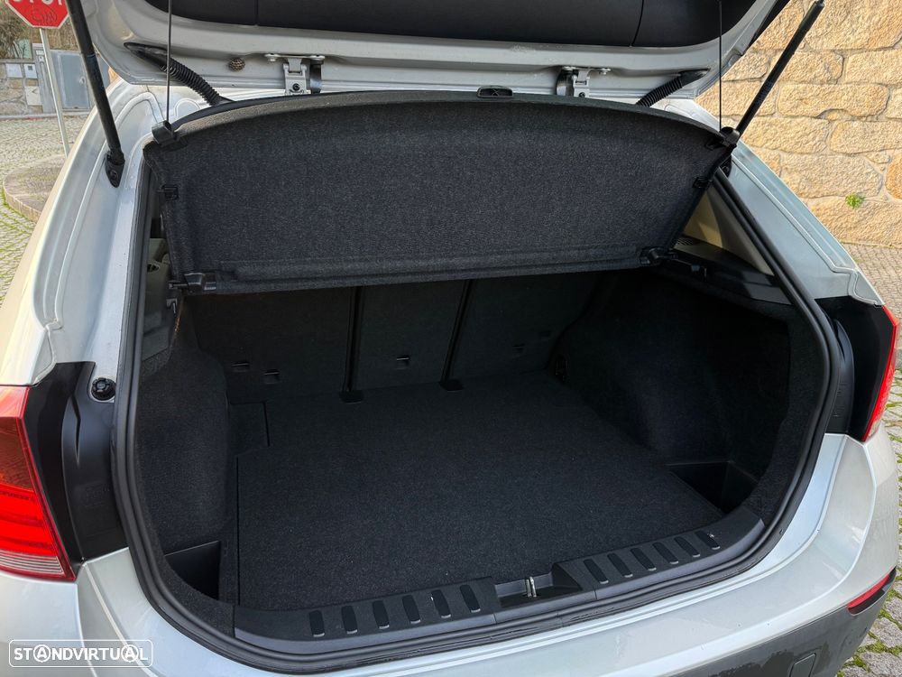 BMW X1 18 d sDrive xLine - 22